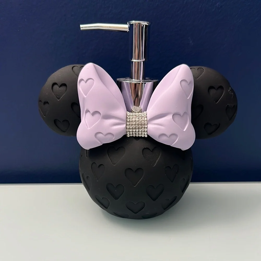 NWT Purple Minnie Bow Soap Dispenser